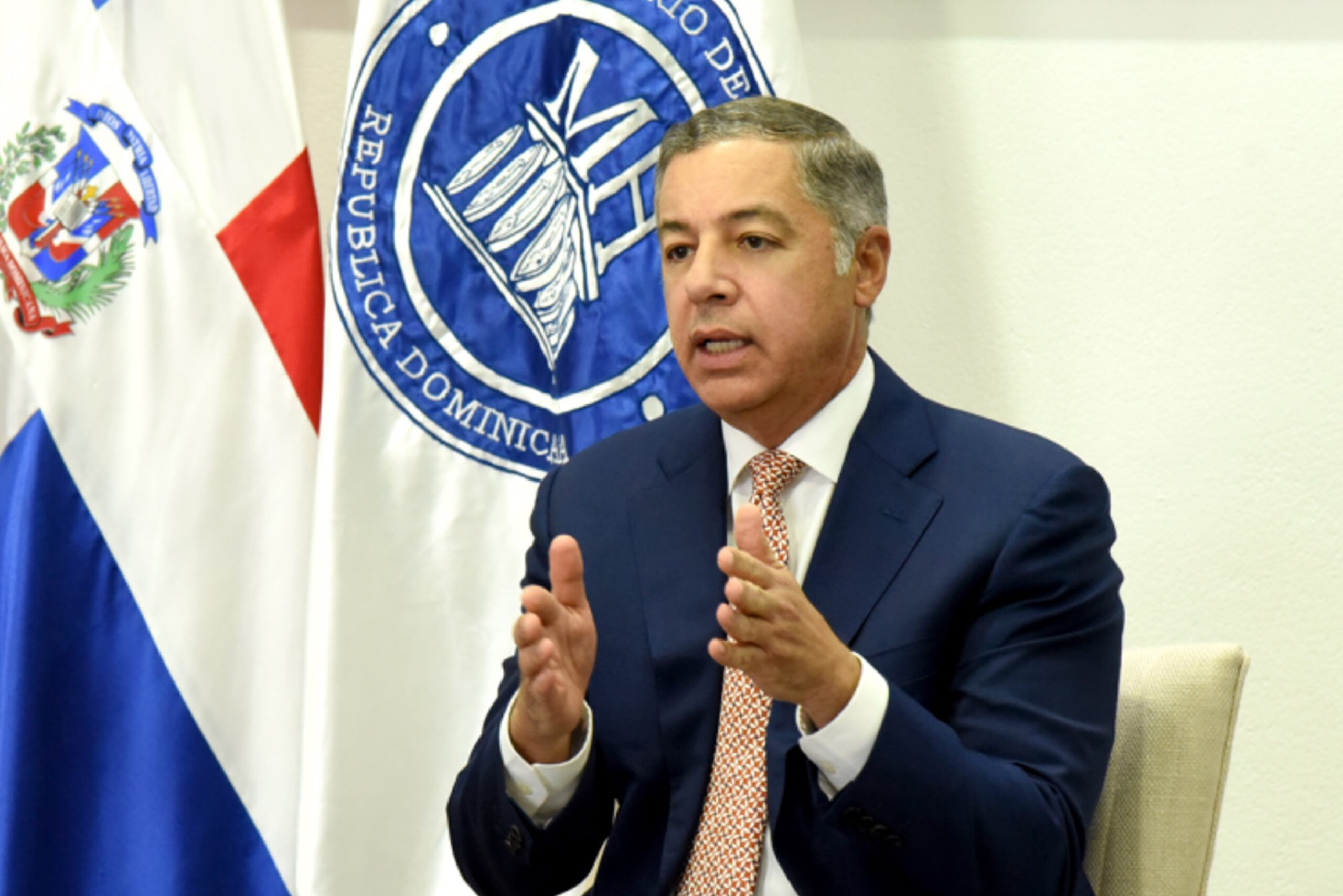Ministerio de Hacienda optimizó la gestión pública con reformas clave, mejorando la transparencia y eficiencia financiera.